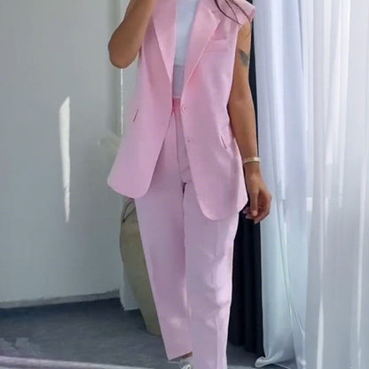 Completo da Donna alla Moda con Blazer Senza Maniche e Pantaloni a Vita Alta