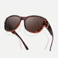 🕶️👓 Sconto del 50%! Attenzione, portatori di occhiali: questi occhiali da sole oversize si infilano facilmente sopra i vostri occhiali da vista e vi faranno sembrare una star del cinema, senza costose clip-on e senza dover armeggiare con le lenti!