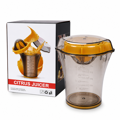 🍊Spremiagrumi manuale portatile: l'anello di base in gomma garantisce stabilità al bicchiere, il beccuccio per versare il succo è sicuro e non sporca. Spremi agrumi freschi senza versare nulla! 💪✨