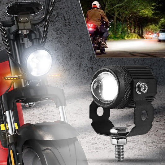 [Regalo creativo] Faro potente a LED per moto successo